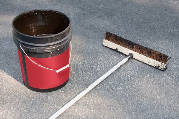 Tar Driveway Sealing in Glendale